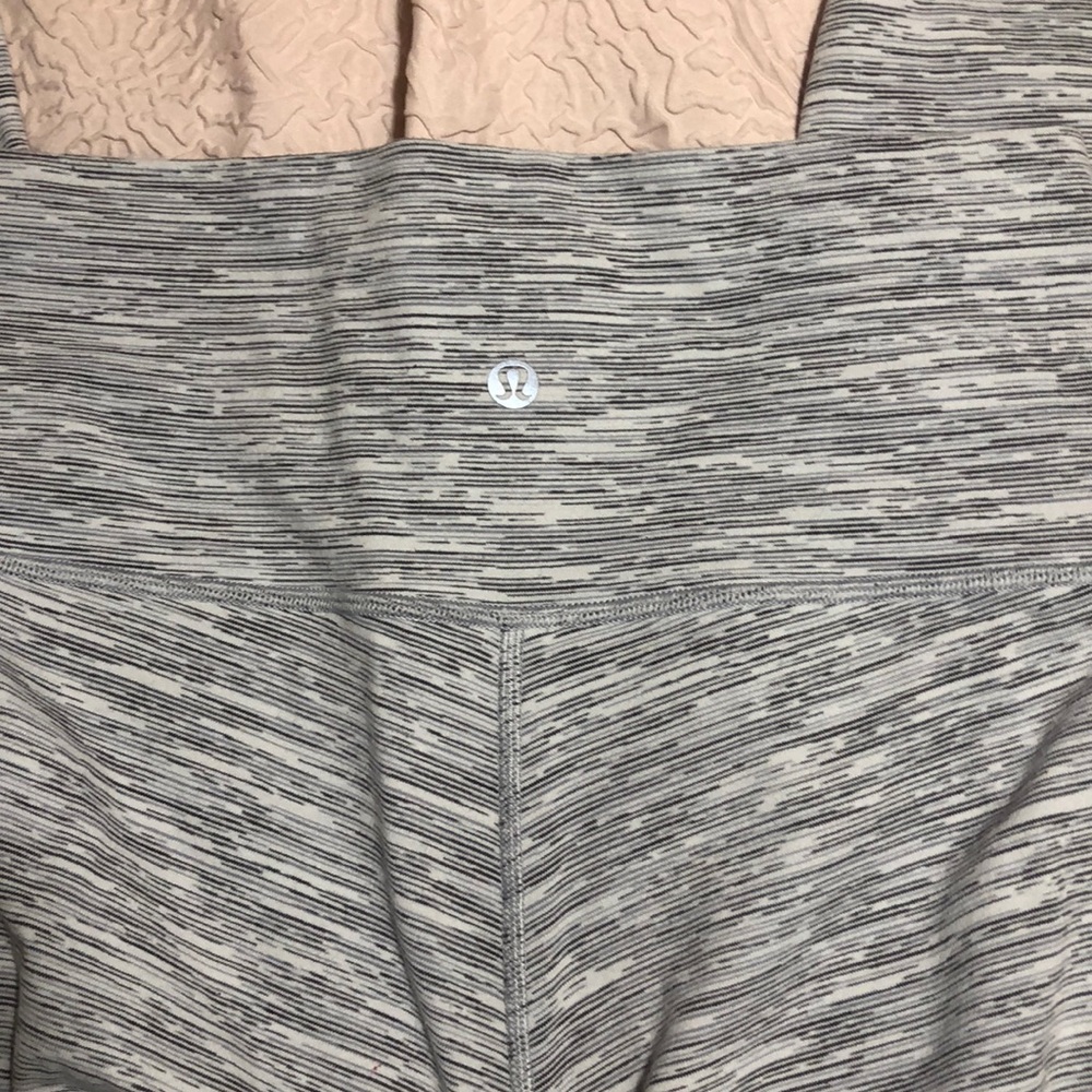 Lululemon Wunder Under 7/8 Size 8